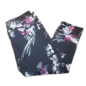 Fabletics Floral Cropped Leggings